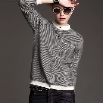 Striped Knit Bottoming Sweater Black