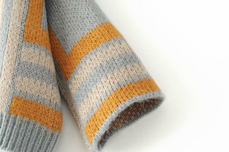 Women's Idle Style PU Leather Hemming Sweater