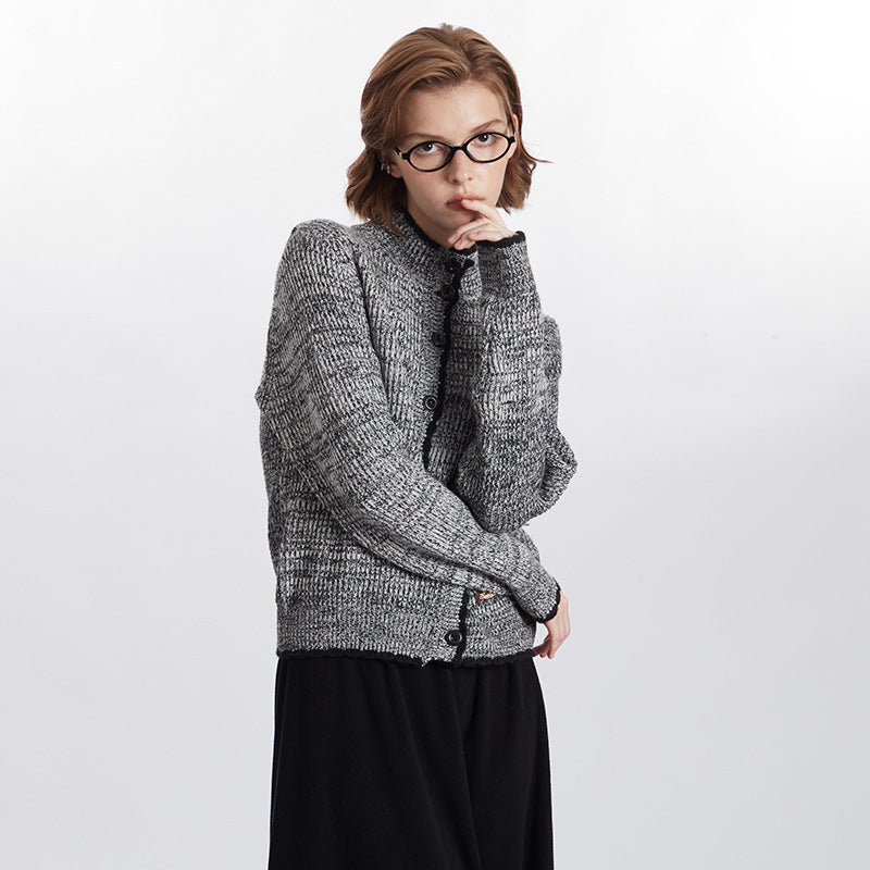 Autumn Retro Short Sweater Black