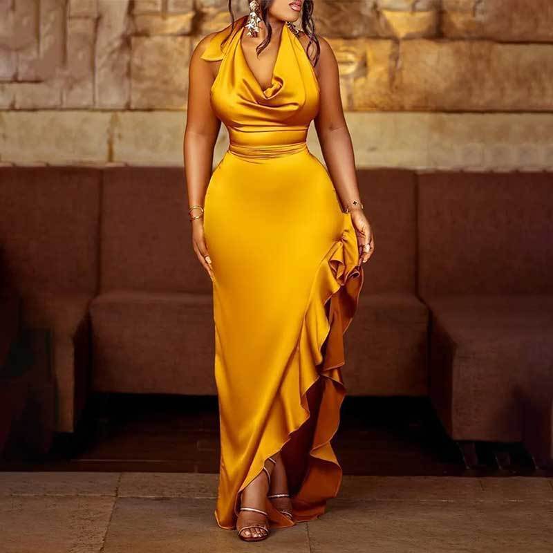Women’s Elegant Sleeveless Halter Sheath Dress Gold