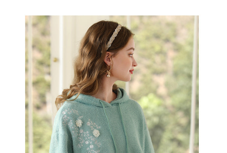 Green Hooded Sherry Embroidered Soft And Sticky For Women