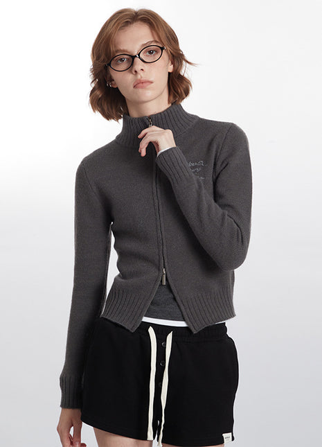 Women's Short Hot Girl Letter Embroidery Sweater Gray