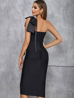 One-shoulder Niche Split One-piece Dress