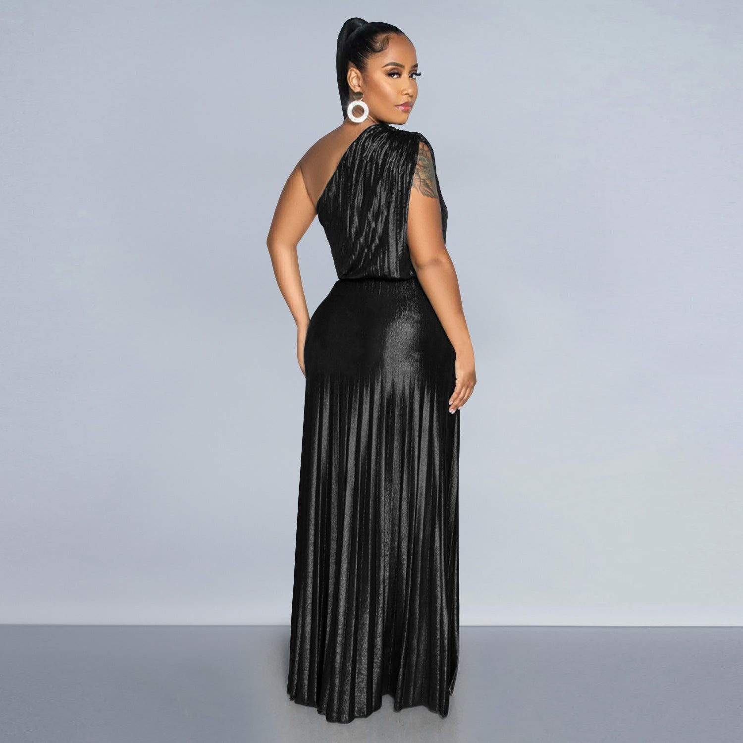 Elegant Bronzing Oblique Shoulder Sleeveless Dress